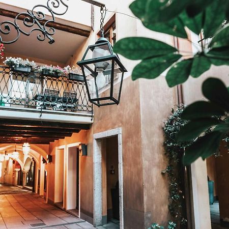 Hotel La Contrada Verbania Zewnętrze zdjęcie