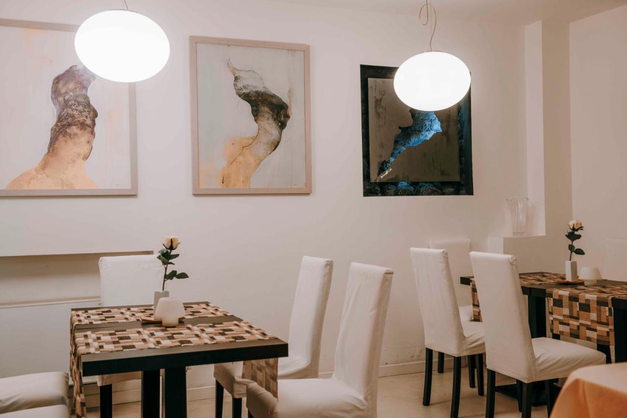 Hotel La Contrada Verbania Zewnętrze zdjęcie