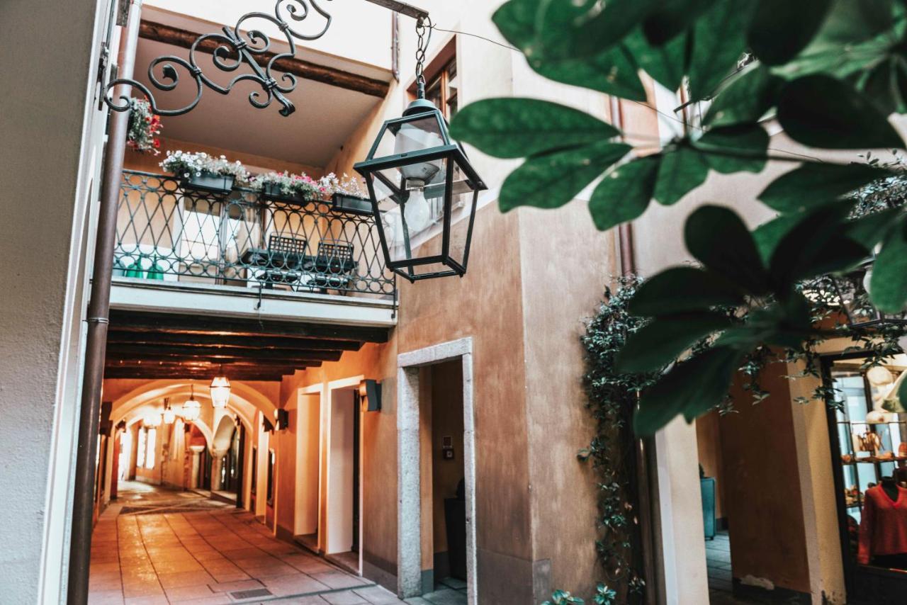 Hotel La Contrada Verbania Zewnętrze zdjęcie